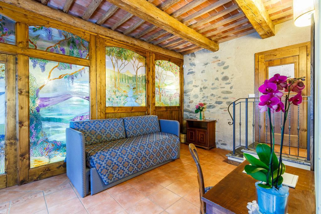 Villaggio Albergo San Lorenzo E Santa Caterina Пеша Екстериор снимка